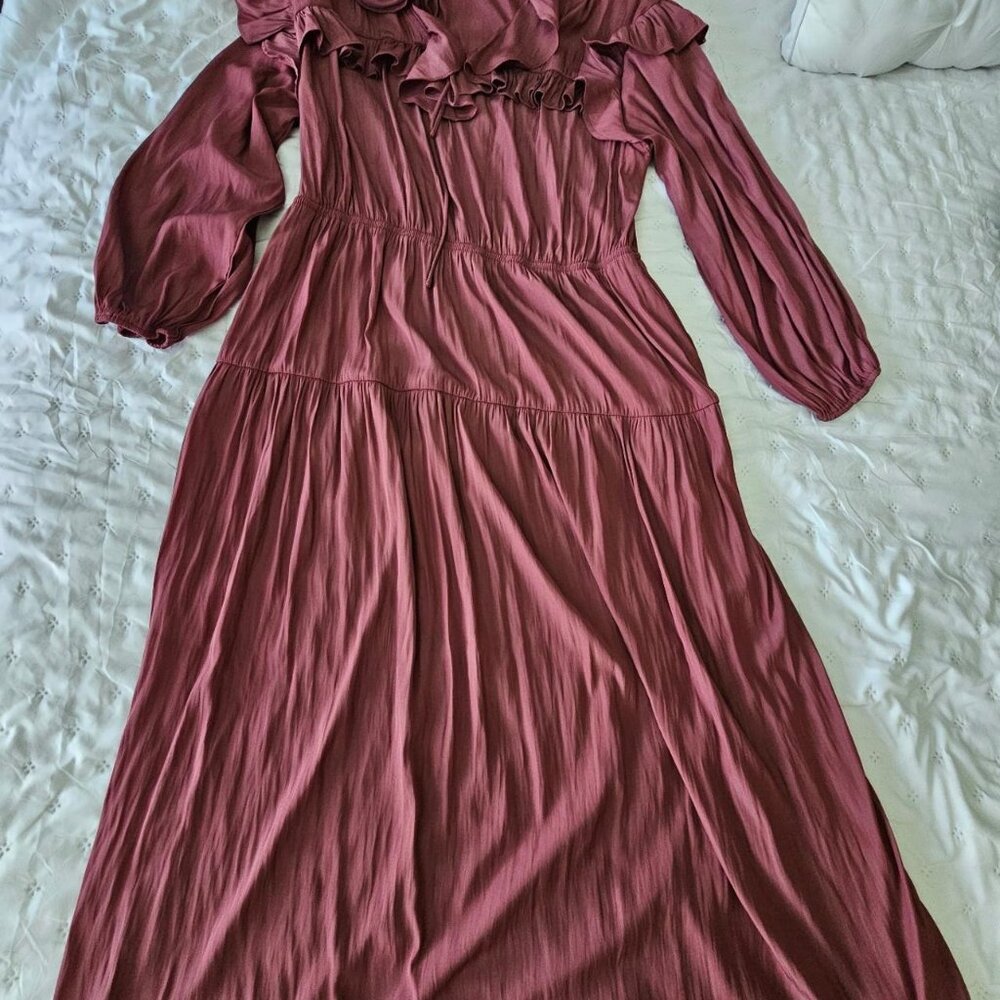 Long sleeve plus size dress